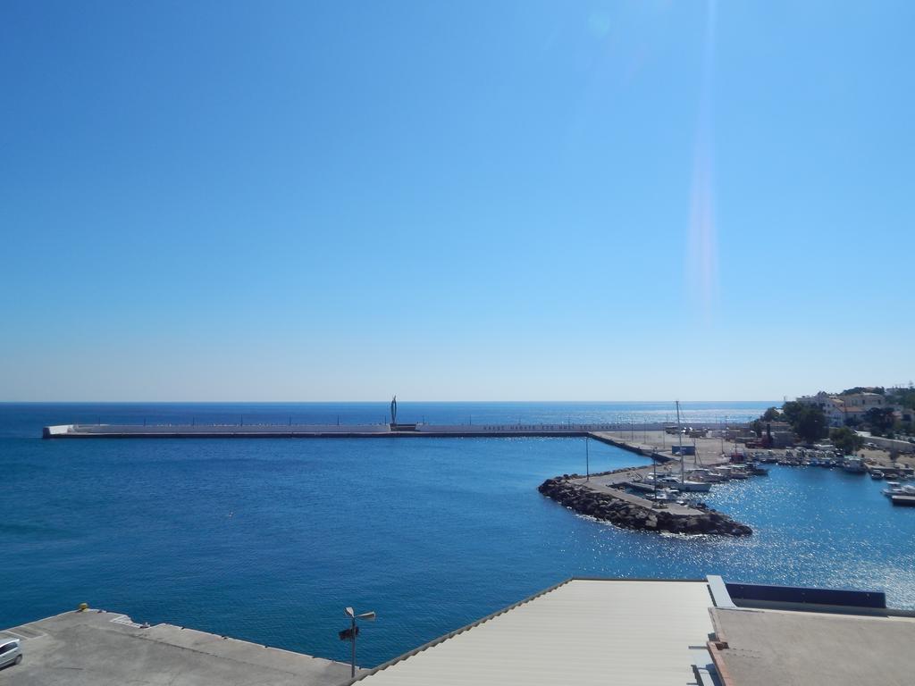 Akti Pension Agios Kirykos  Luaran gambar