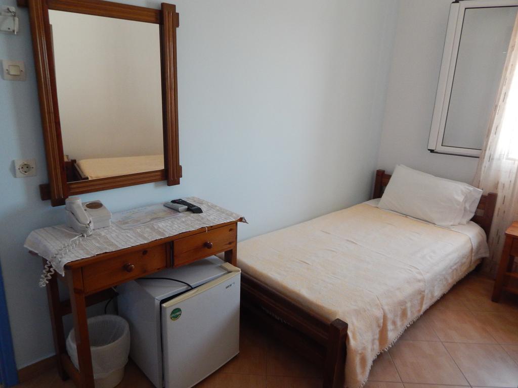 Akti Pension Agios Kirykos  Luaran gambar