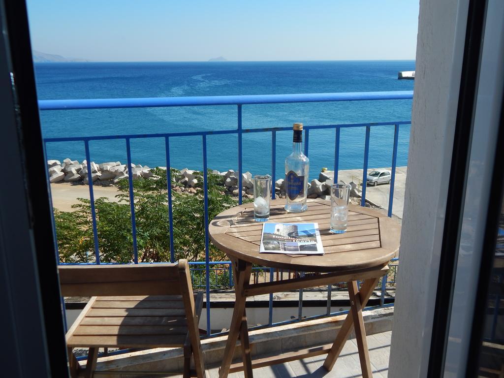 Akti Pension Agios Kirykos  Luaran gambar